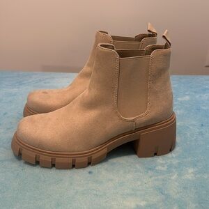 Soda Tan Chelsea Boots